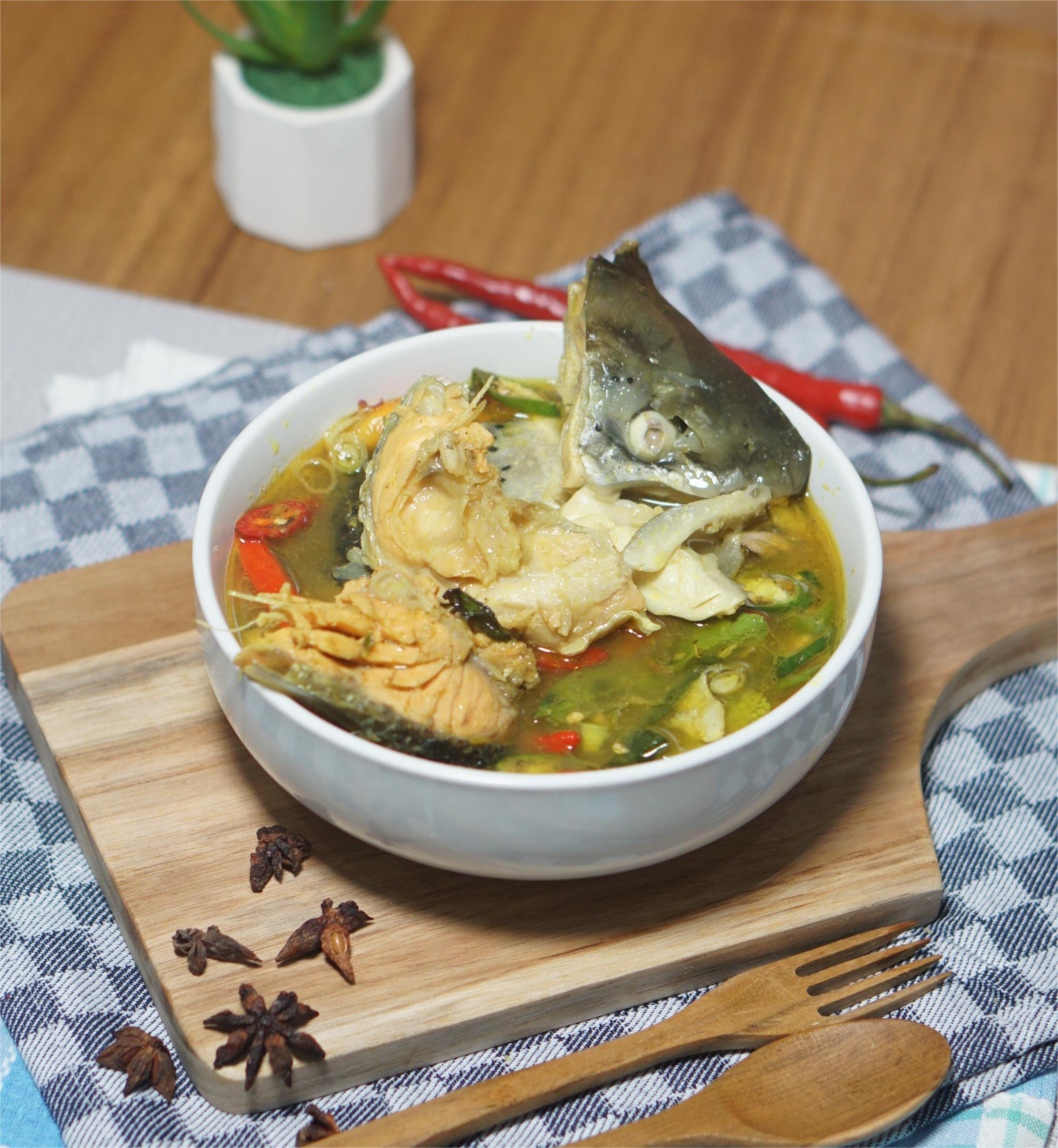 Gulai Kepala Ikan Salmon